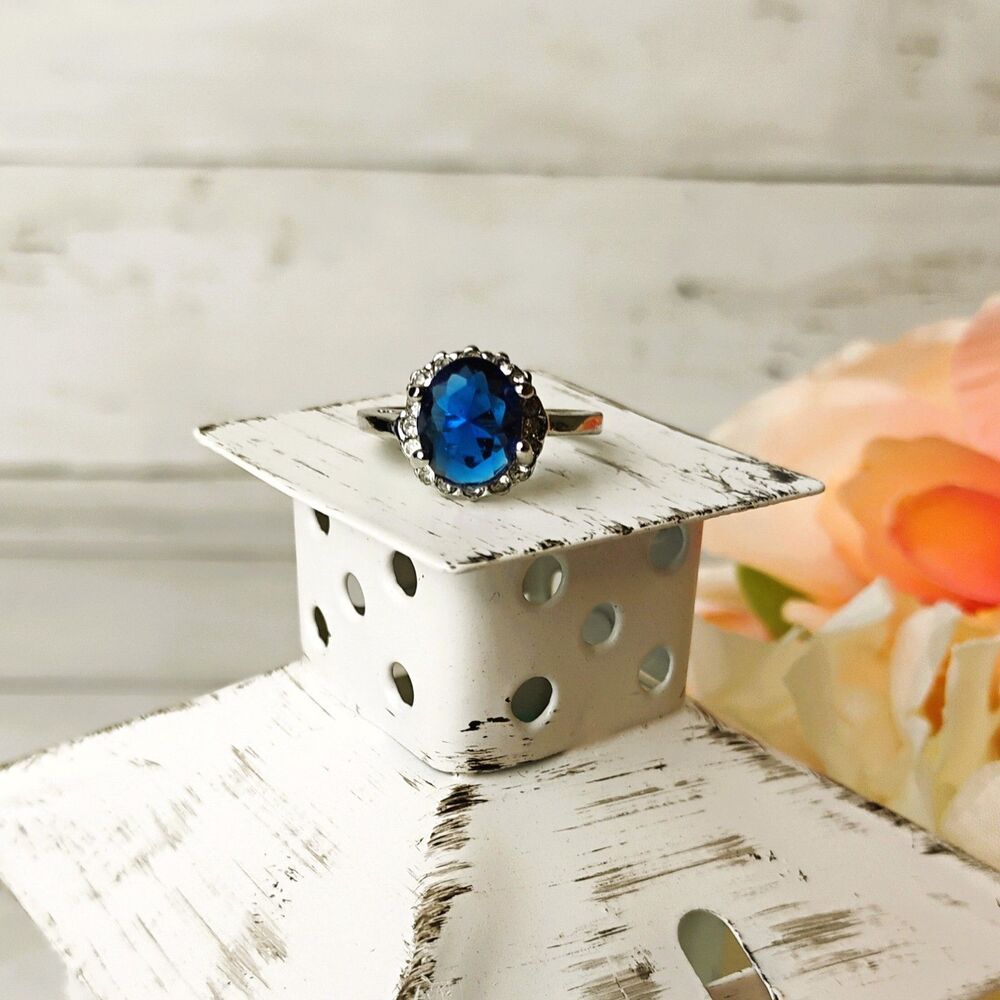 NEW Simulated Oval Sapphire Stone w/Rhinestone Ring Size 5.5 Silvertone Cocktail